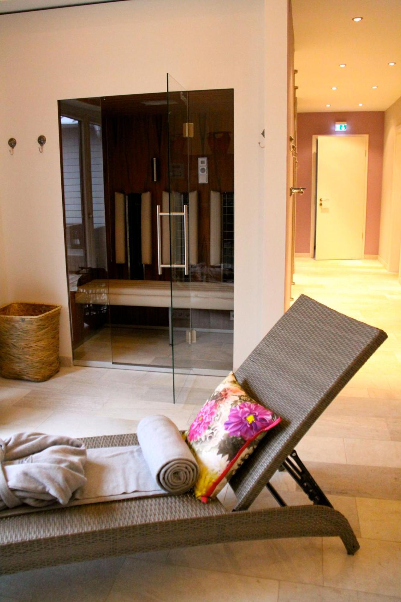 Hotel Gut בארדנהאגן מראה חיצוני תמונה